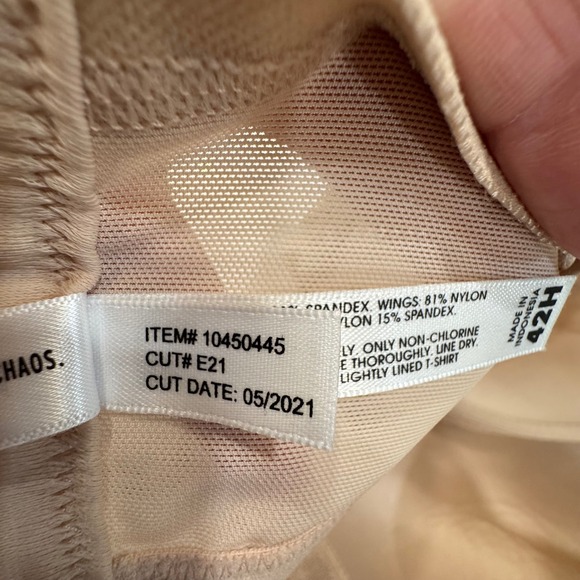 Torrid Curvy 42H Beige Full Coverage Plunge Perfect T-Shirt Bra Lace Trim - Picture 9 of 10